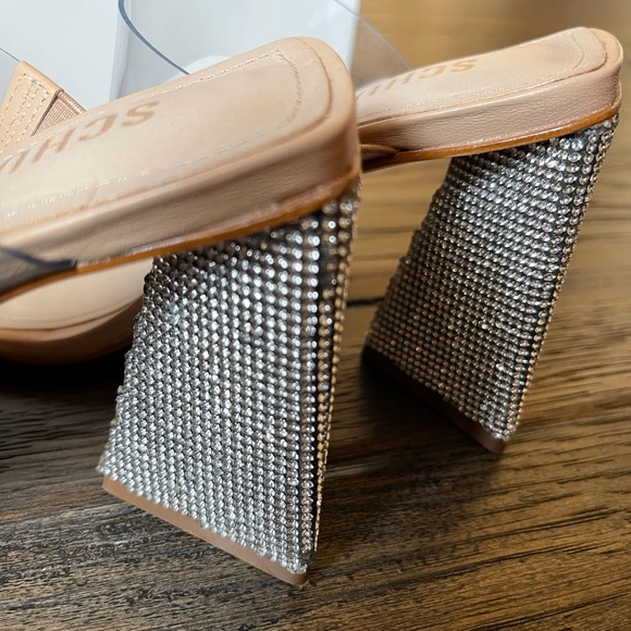 SCHUTZ
Ariellen Vinyl Crystal Block-Heel Sandals size 5.5 - Picture 5 of 7